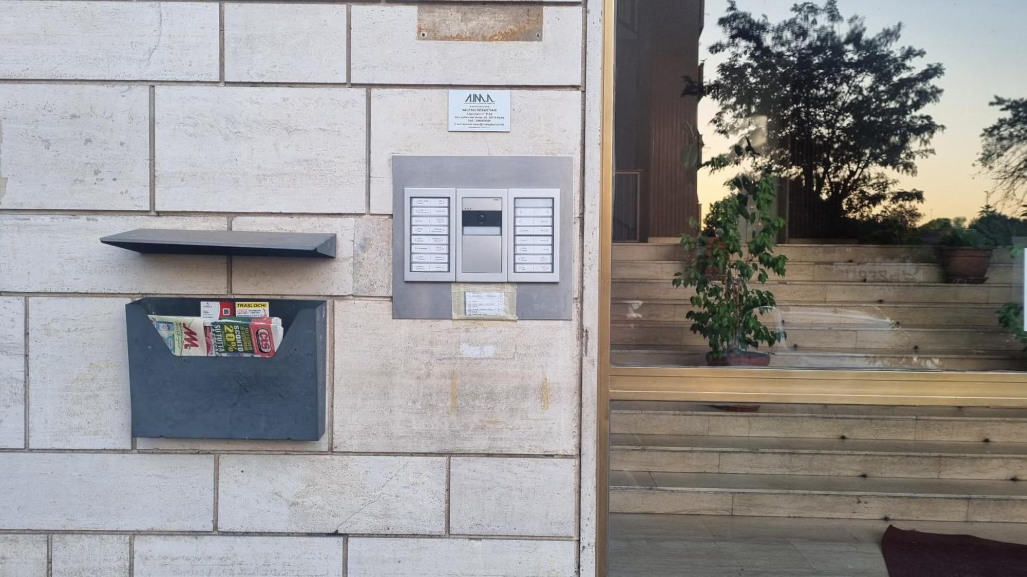 Bam Bam Tiburtina Guesthouse ローマ エクステリア 写真